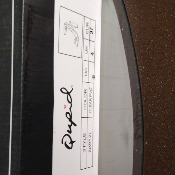 NIB Qupid Homecoming Clear strap heel size 6 - Picture 10 of 10